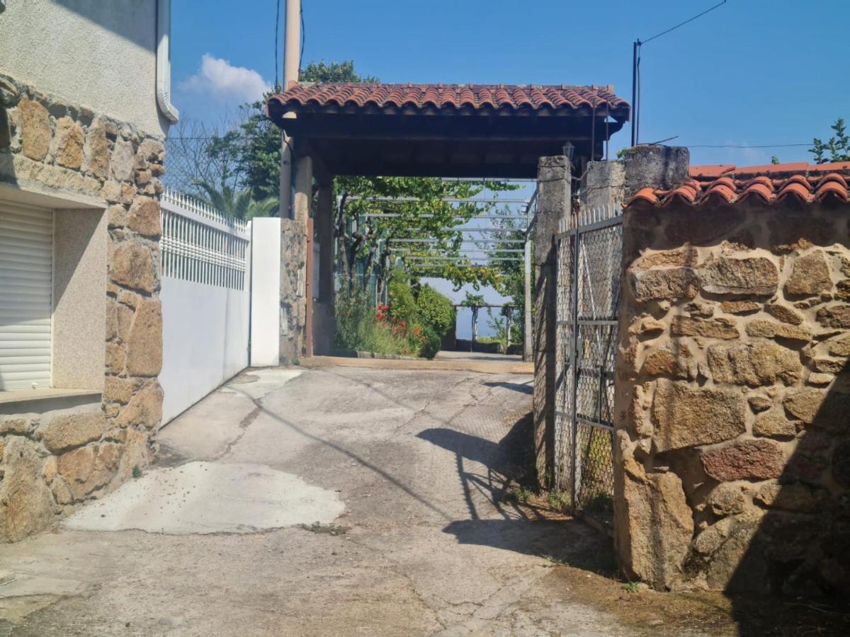 Castelodobispo - Ourense Sobrado del Obispo Luaran gambar