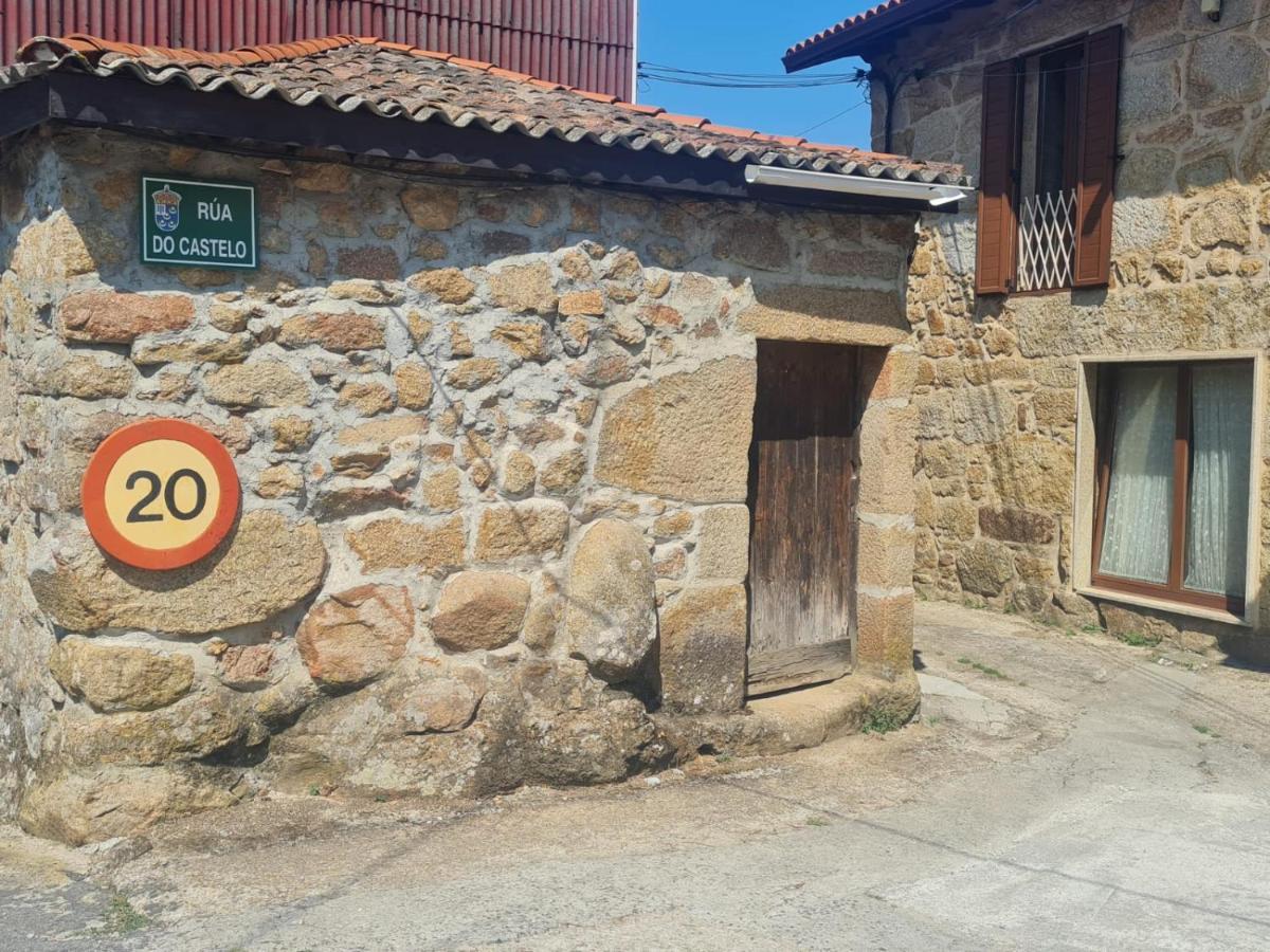 Castelodobispo - Ourense Sobrado del Obispo Luaran gambar
